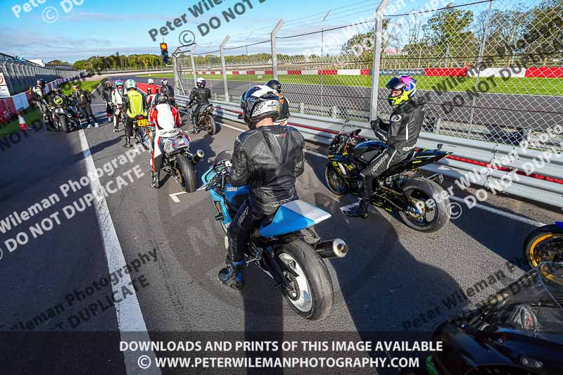 donington no limits trackday;donington park photographs;donington trackday photographs;no limits trackdays;peter wileman photography;trackday digital images;trackday photos